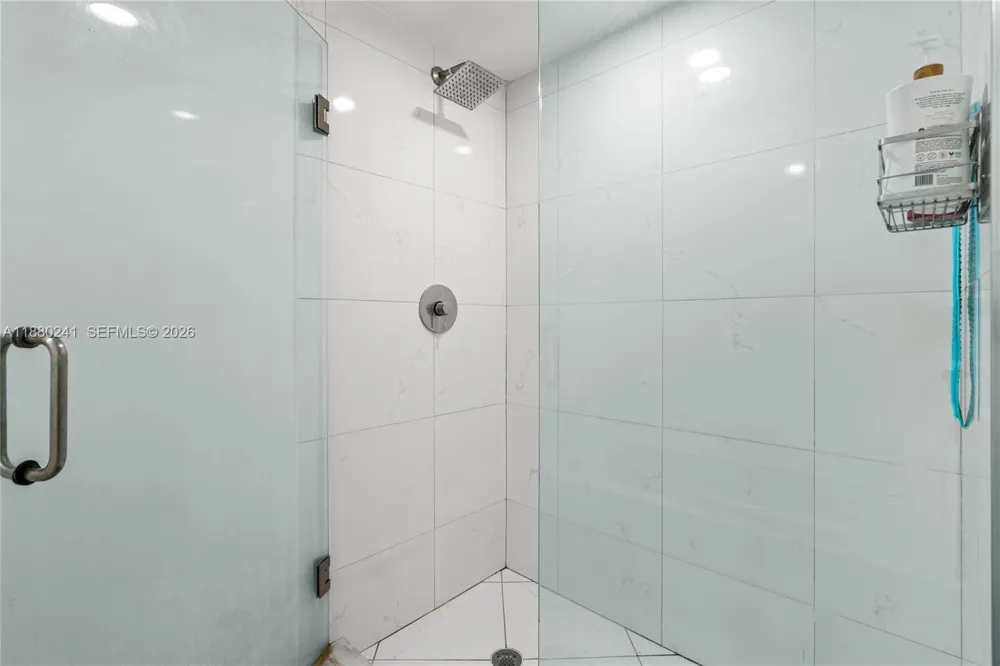 55 SE 6th St #1203 Miami, FL 33131