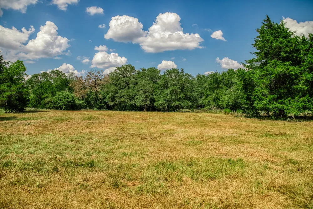 8671 County Road 324 Caldwell, TX 77836