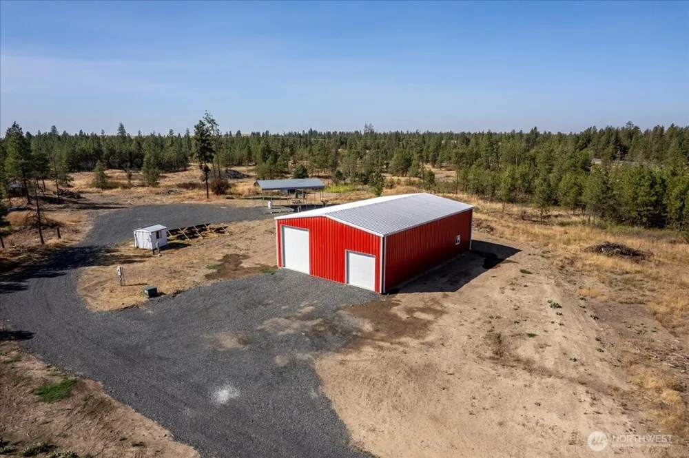 35000 Miles Creston Road Creston, WA 99117
