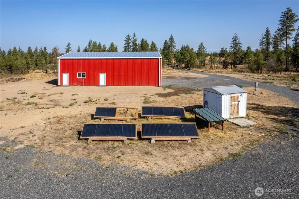 35000 Miles Creston Road Creston, WA 99117