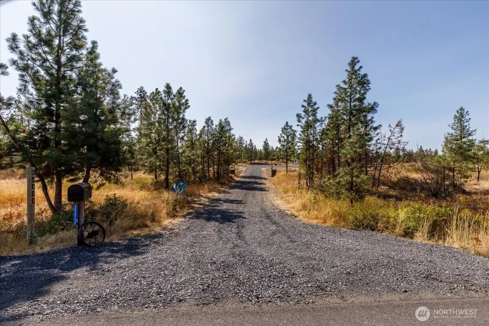 35000 Miles Creston Road Creston, WA 99117