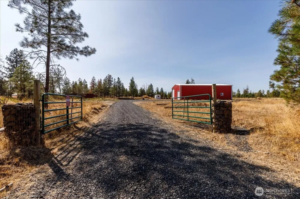 35000 Miles Creston Road Creston, WA 99117