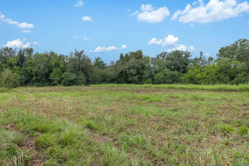 2997 County Road 258 Cameron, TX 76520