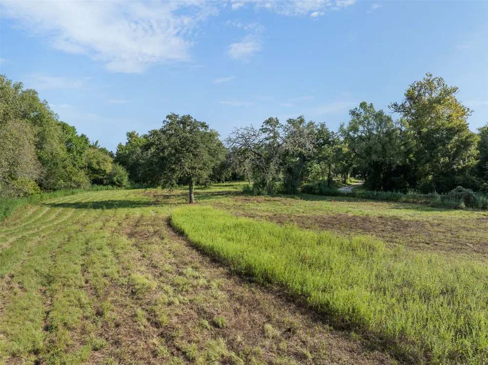 2997 County Road 258 Cameron, TX 76520