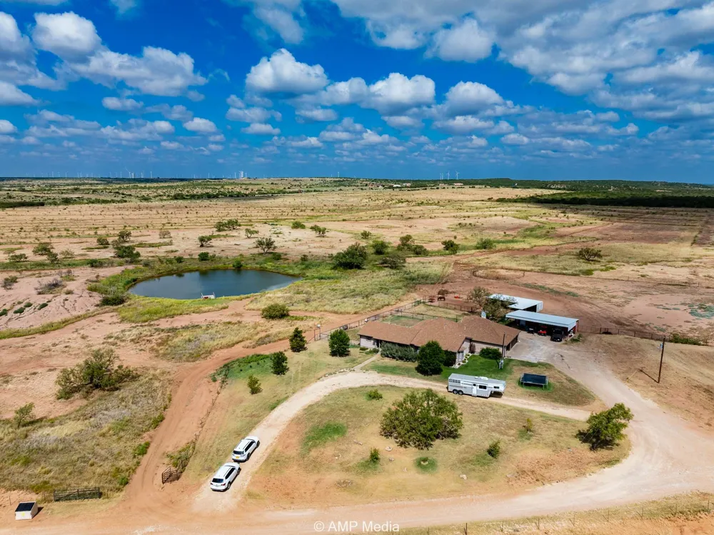 12100 E US Highway 180 Hermleigh, TX 79526