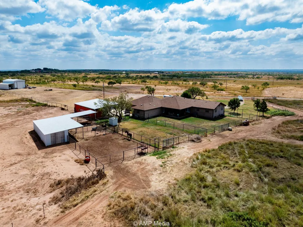 12100 E US Highway 180 Hermleigh, TX 79526