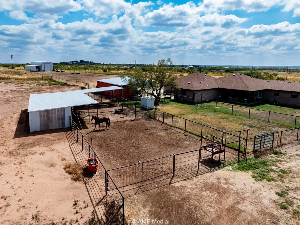 12100 E US Highway 180 Hermleigh, TX 79526