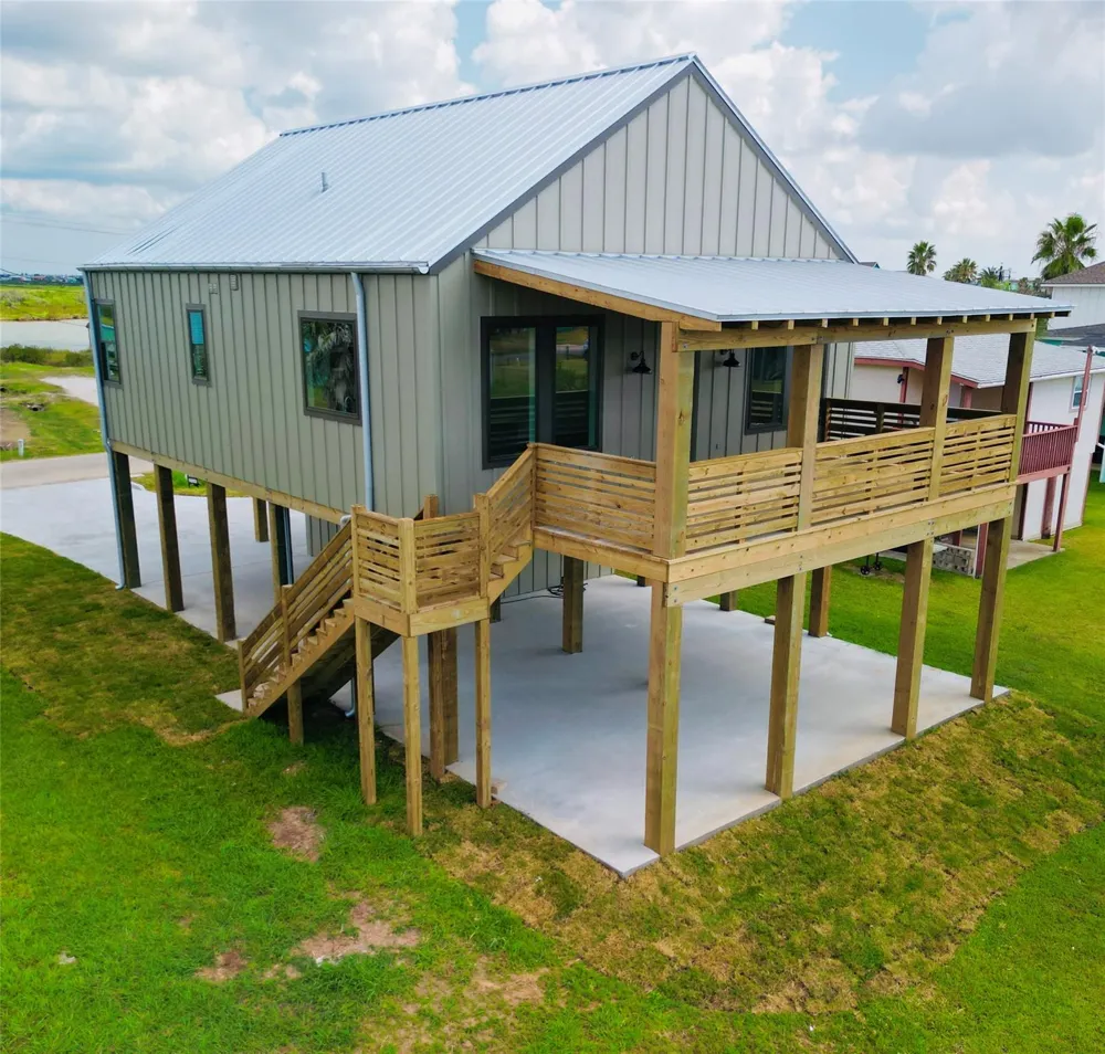 1535 County Road 201 Sargent, TX 77414