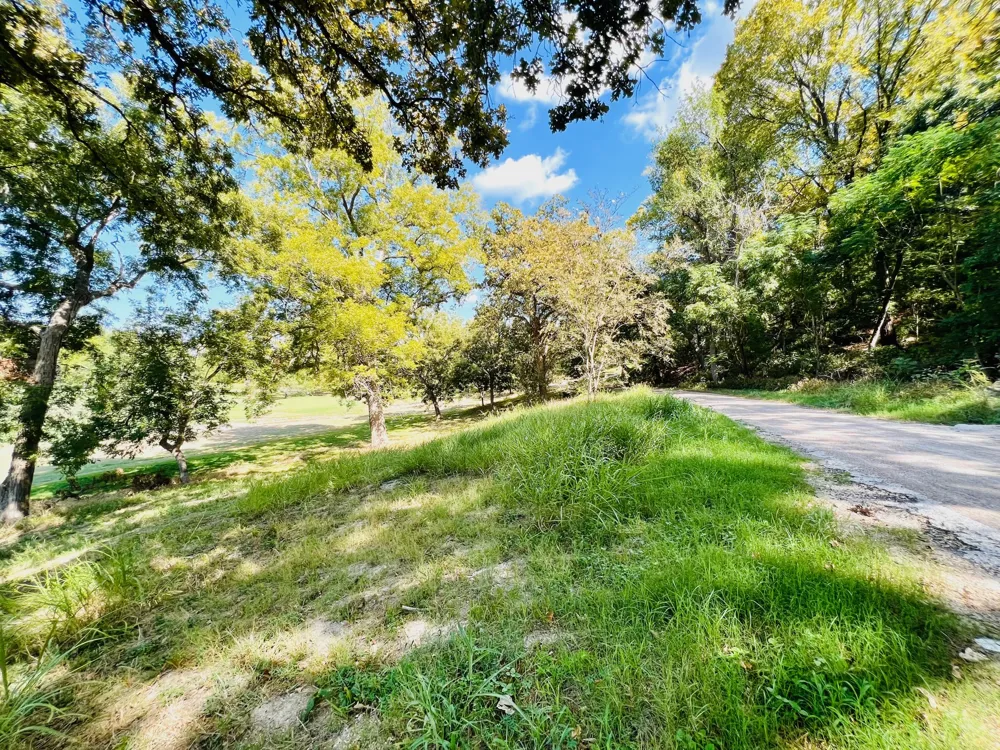 Country Club Court La Grange, TX 78945