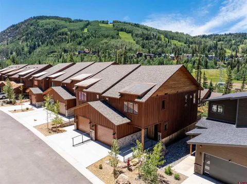 93 Travertine Trail