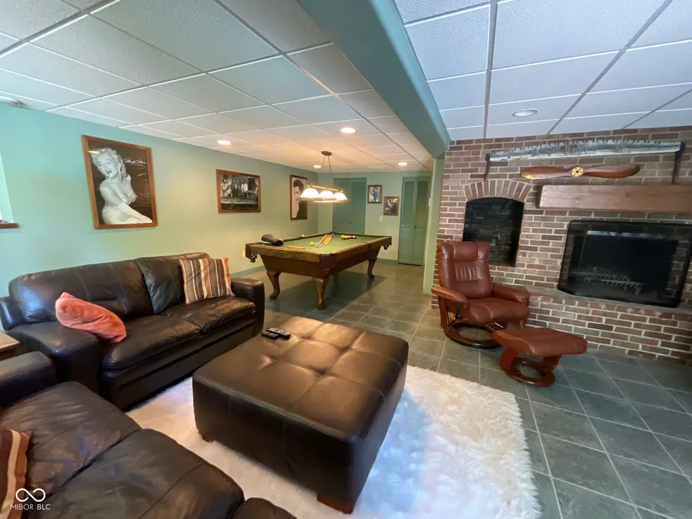 7906 E 240 S Rockville, IN 47872