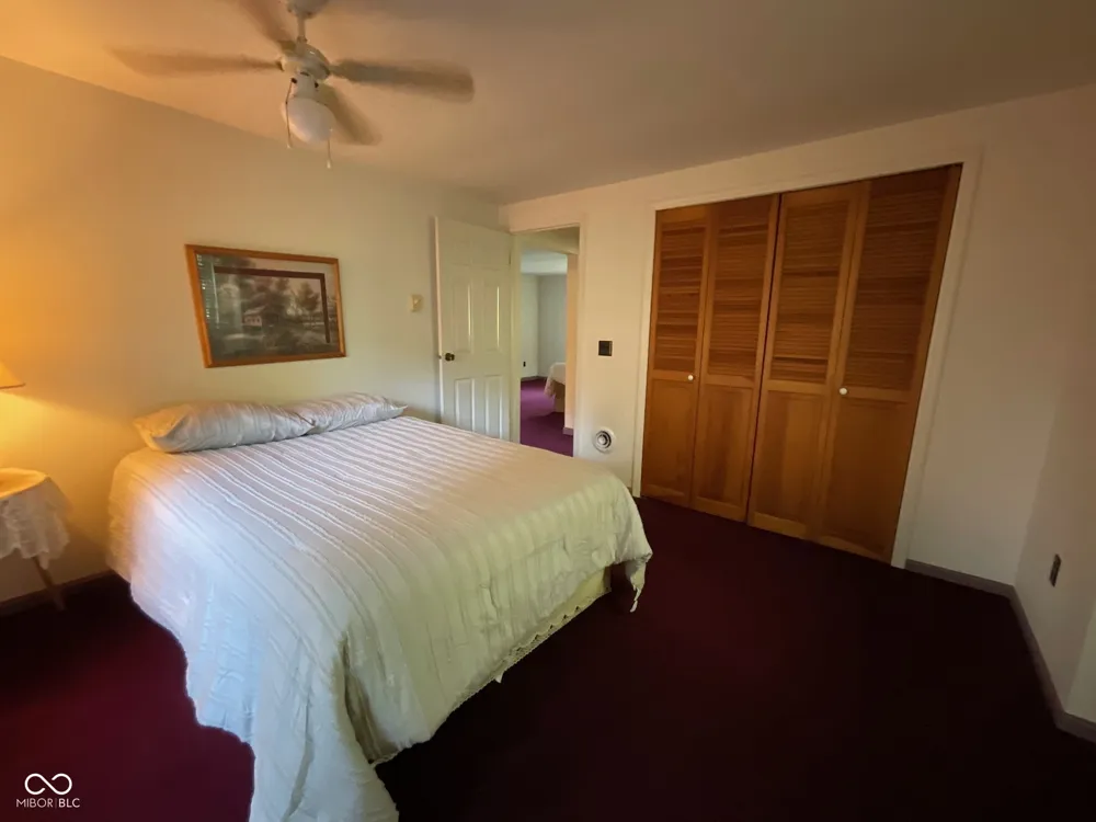 7906 E 240 S Rockville, IN 47872