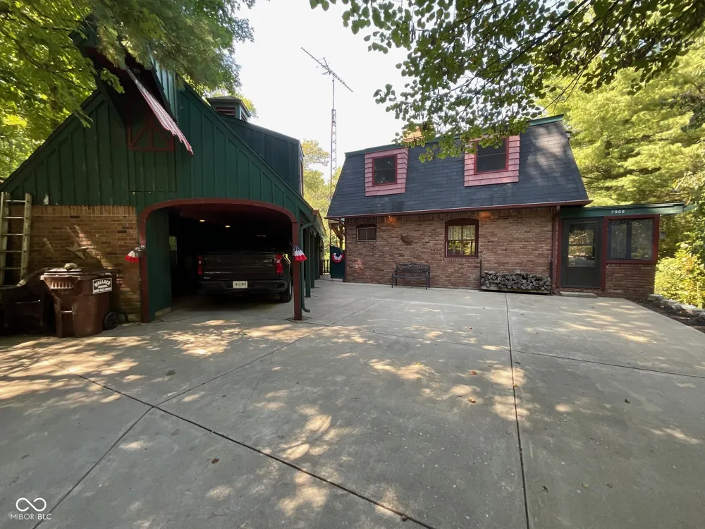 7906 E 240 S Rockville, IN 47872