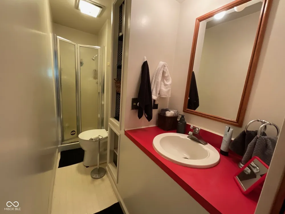 7906 E 240 S Rockville, IN 47872