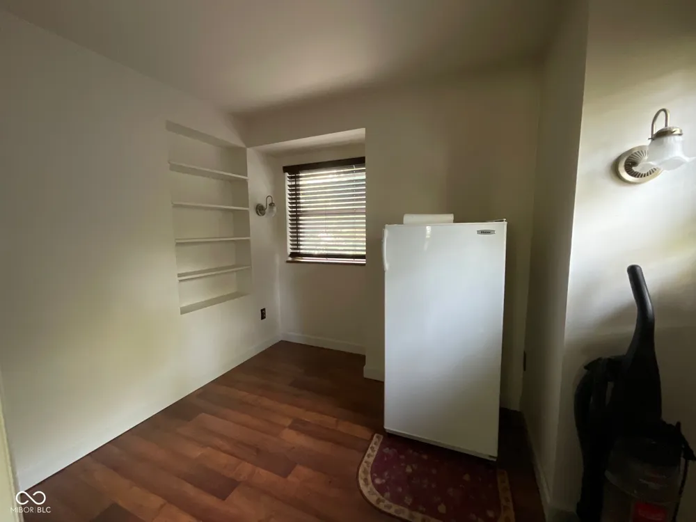7906 E 240 S Rockville, IN 47872