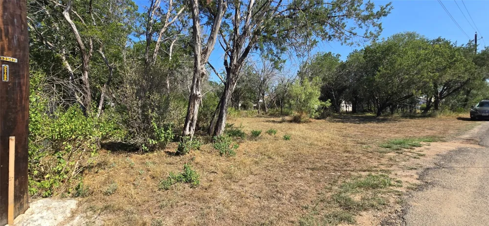 625 Dogwood Lane Cottonwood Shores, TX 78657