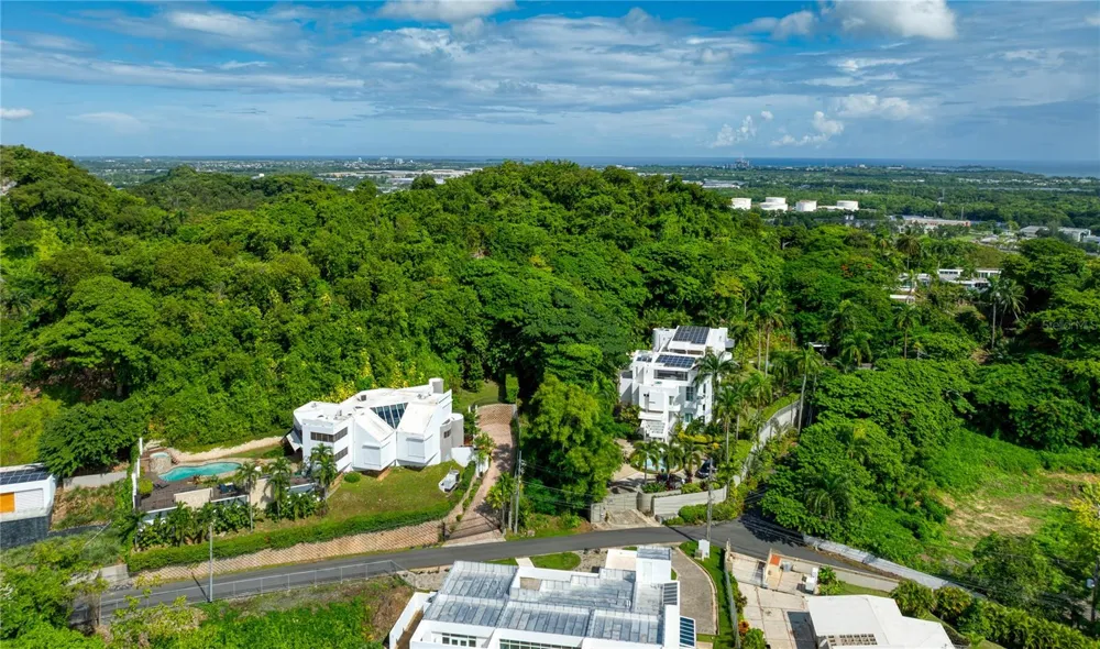 Lot E 502 TINTILLO STREET Guaynabo, PR 00966