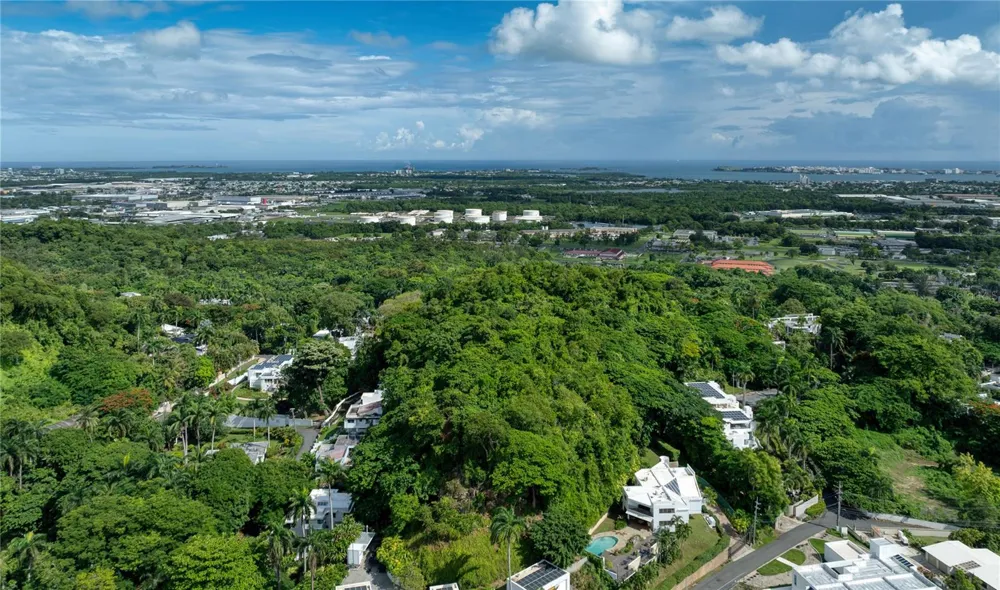 Lot E 502 TINTILLO STREET Guaynabo, PR 00966