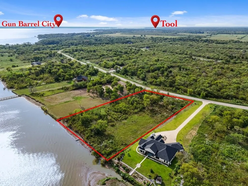 9277 W Shoreline Drive Kemp, TX 75143