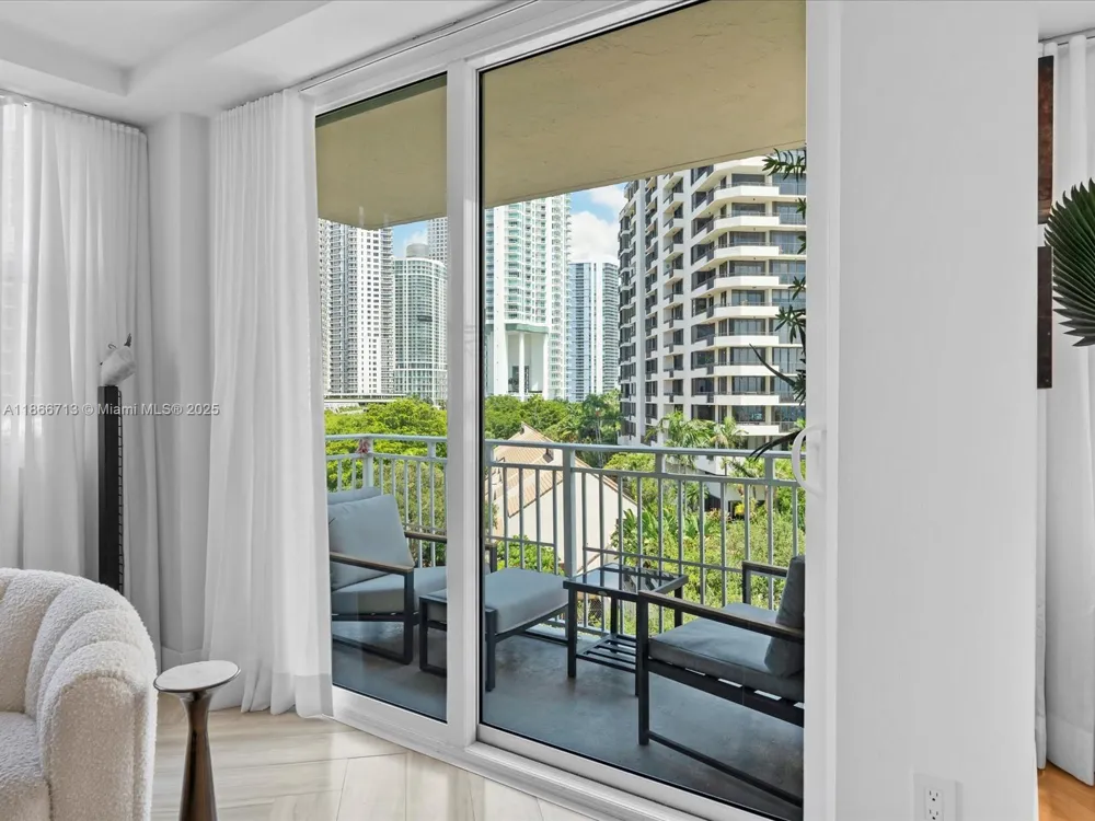 770 Claughton Island Dr #701 Miami, FL 33131