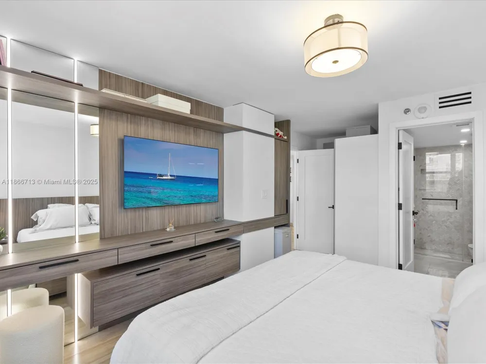 770 Claughton Island Dr #701 Miami, FL 33131