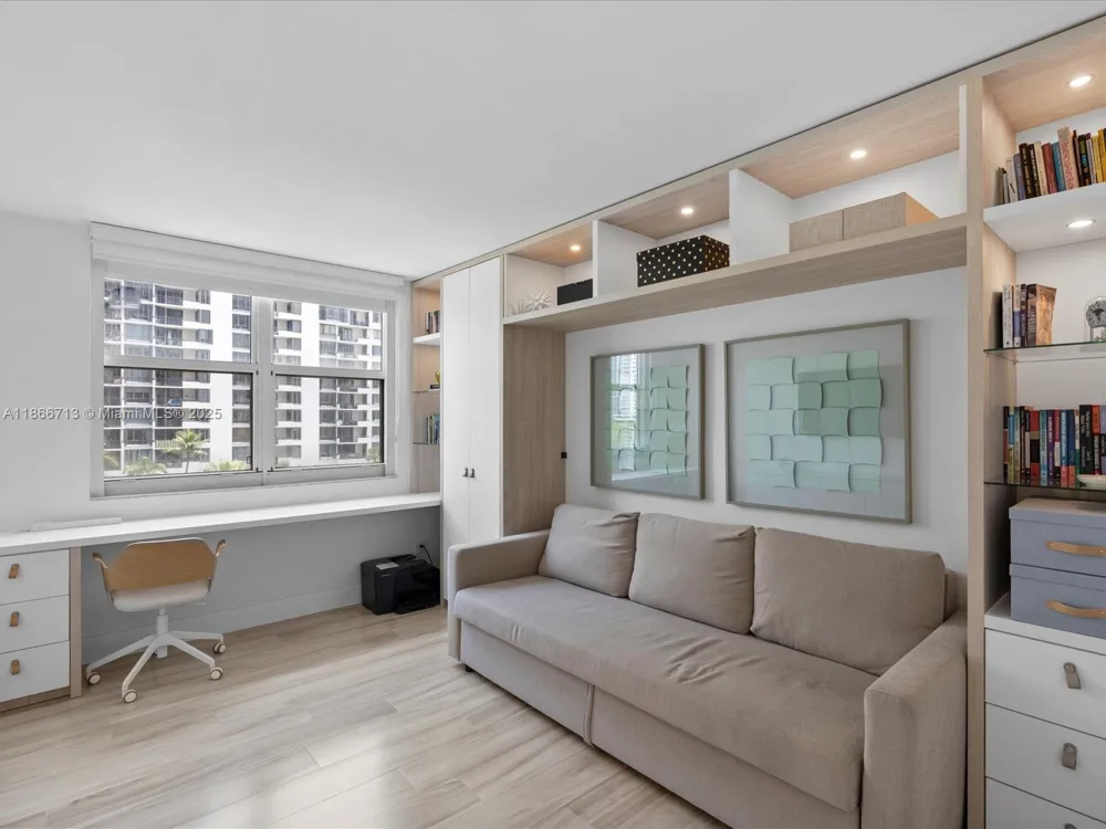 770 Claughton Island Dr #701 Miami, FL 33131