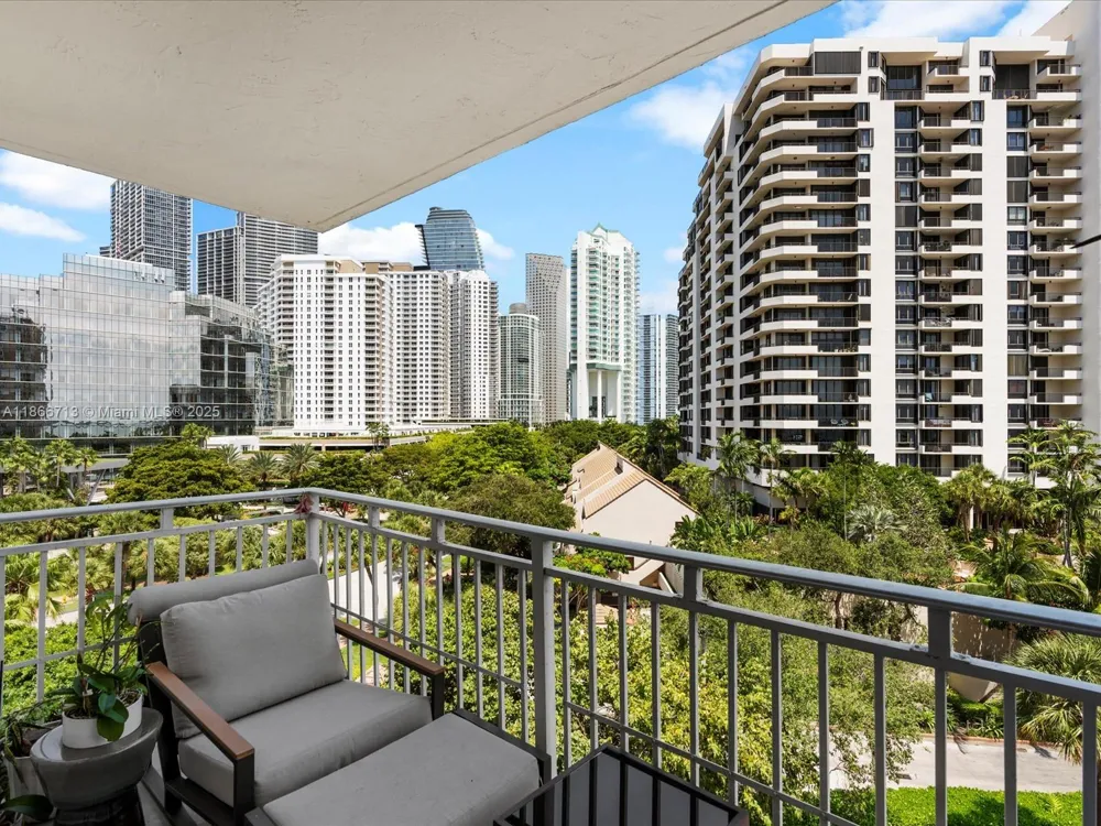 770 Claughton Island Dr #701 Miami, FL 33131