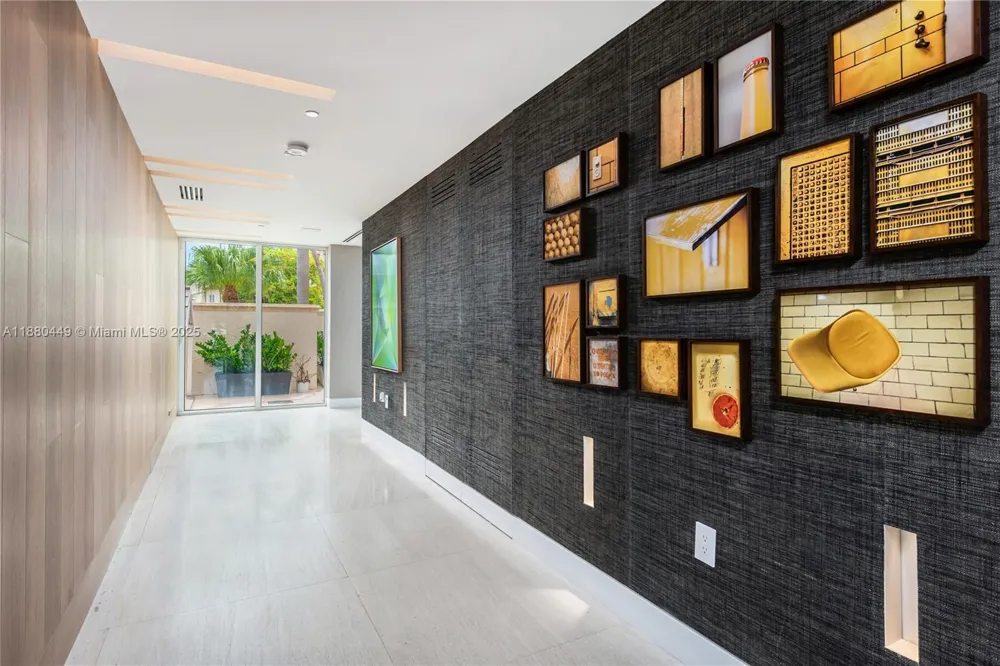 2514 Fisher Island Dr #6104 Miami Beach, FL 33109