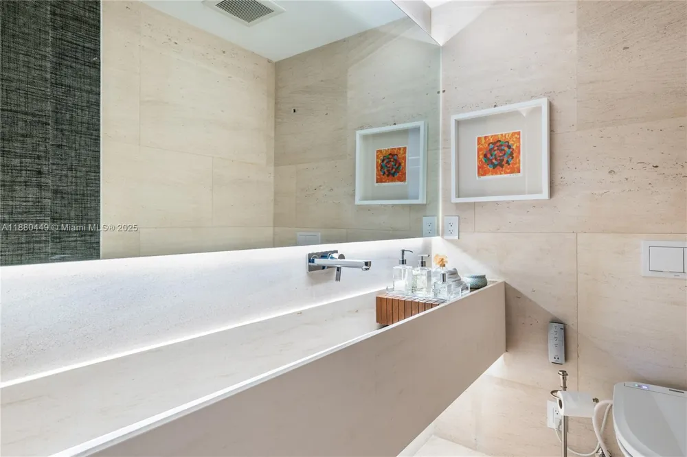 2514 Fisher Island Dr #6104 Miami Beach, FL 33109