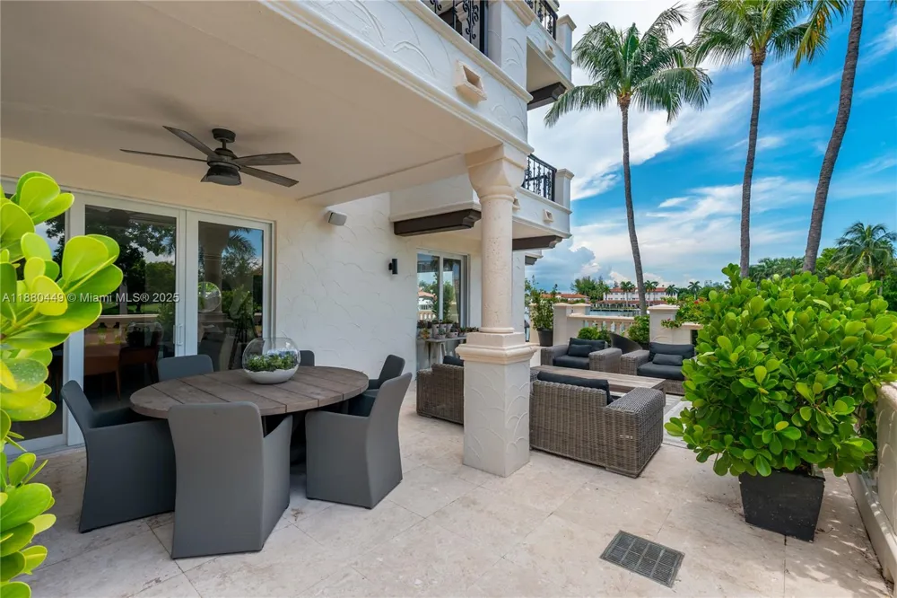 2514 Fisher Island Dr #6104 Miami Beach, FL 33109