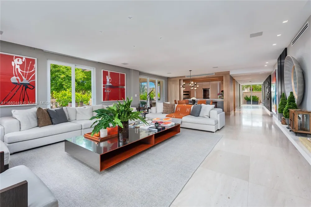 2514 Fisher Island Dr #6104 Miami Beach, FL 33109