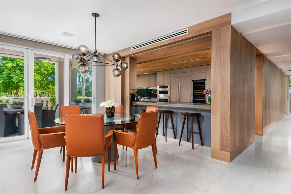 2514 Fisher Island Dr #6104 Miami Beach, FL 33109