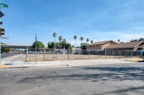 704 Fresno Street