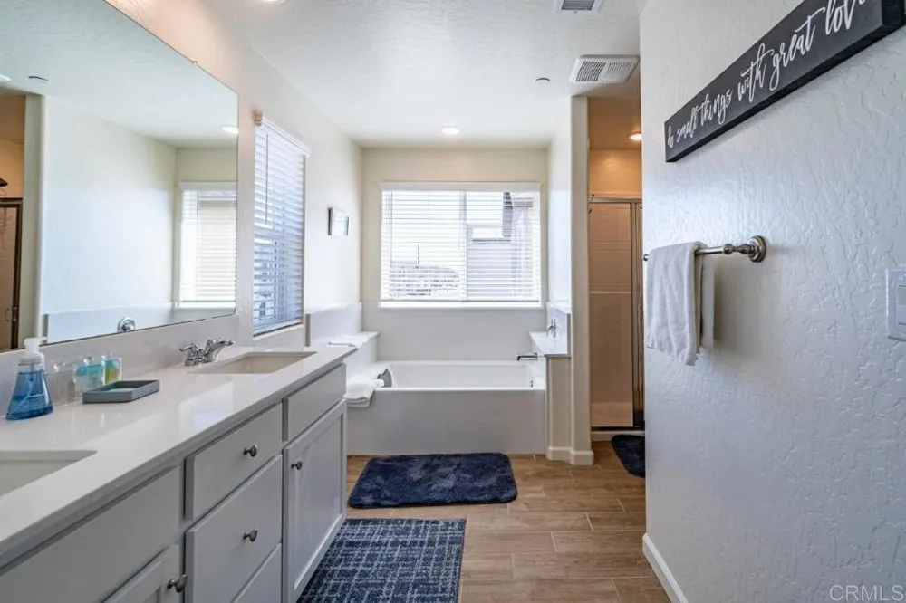 6446 E Meritage Drive Fresno, CA 93727