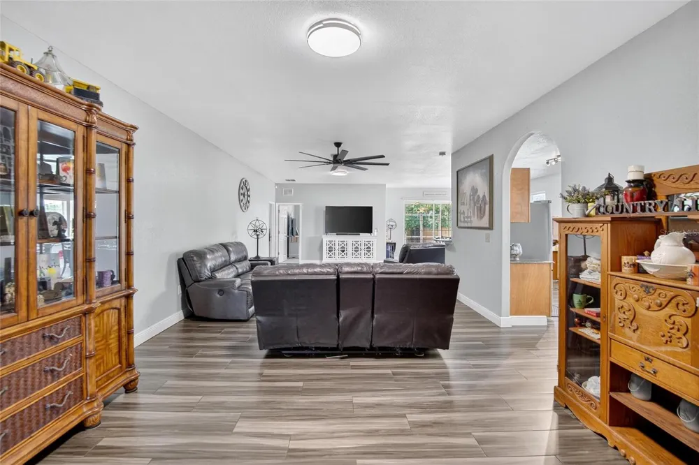 863 C F KINNEY ROAD Lake Wales, FL 33859