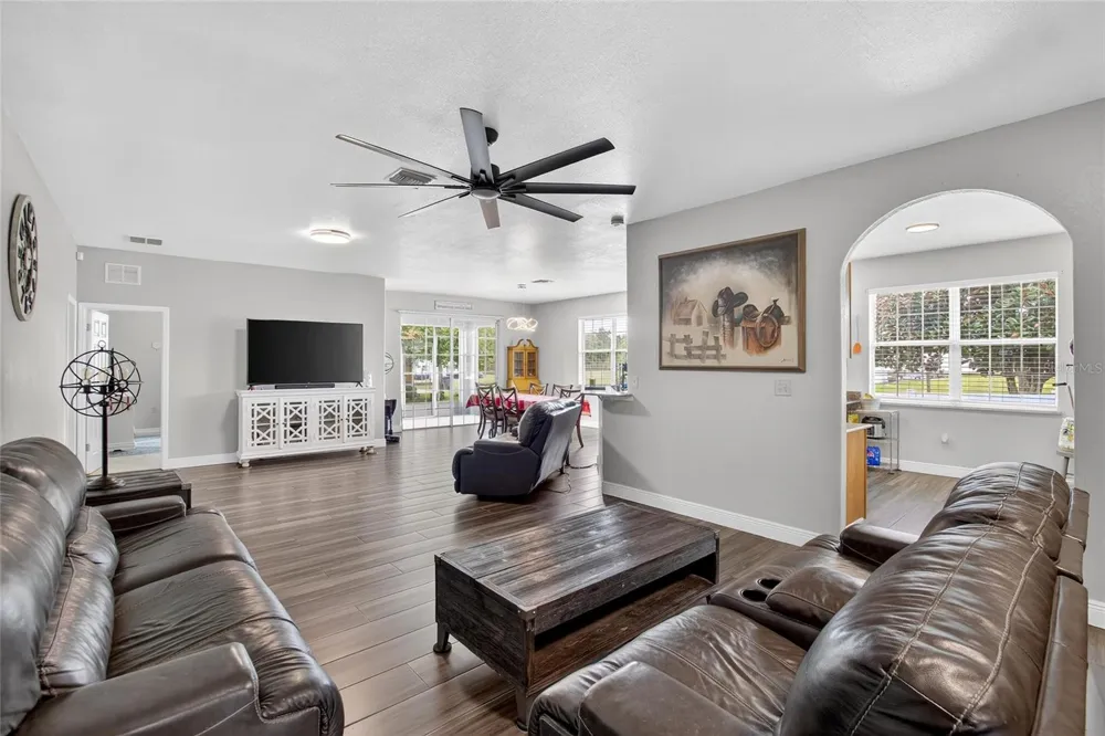 863 C F KINNEY ROAD Lake Wales, FL 33859