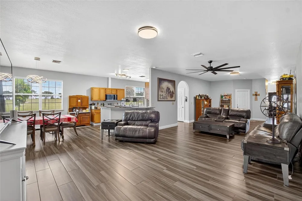 863 C F KINNEY ROAD Lake Wales, FL 33859