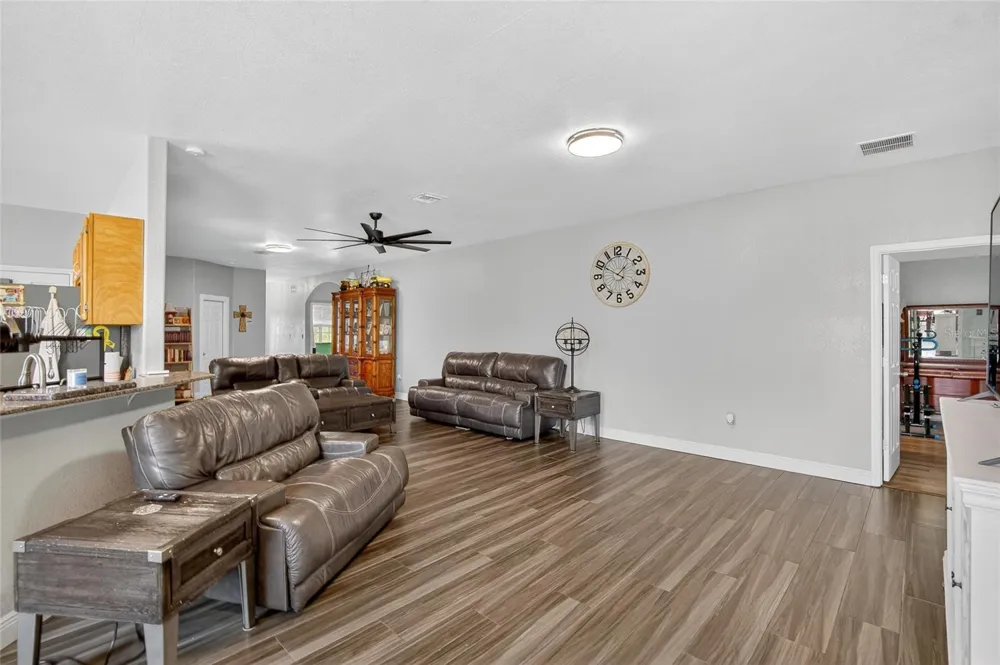 863 C F KINNEY ROAD Lake Wales, FL 33859