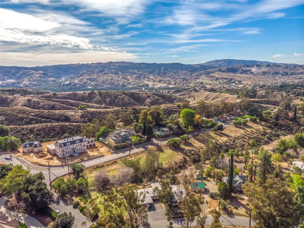 724 W Sunset Drive Redlands, CA 92373