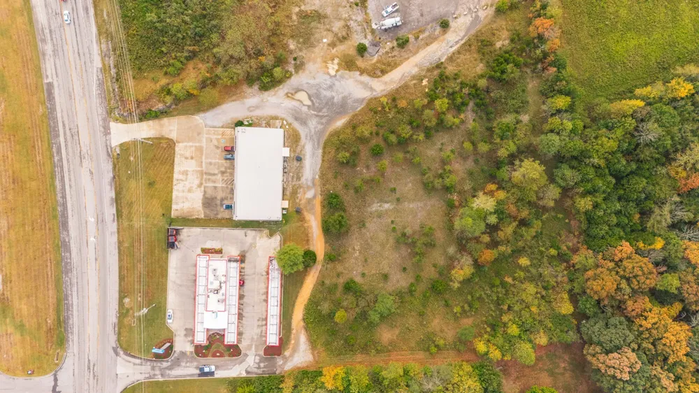 1112 New Highway 52 E Westmoreland, TN 37186