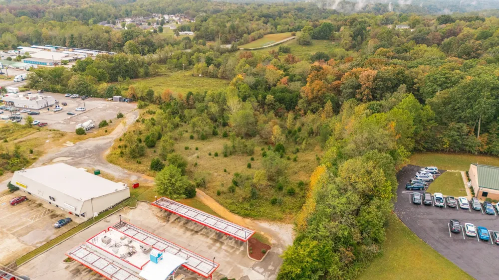 1112 New Highway 52 E Westmoreland, TN 37186