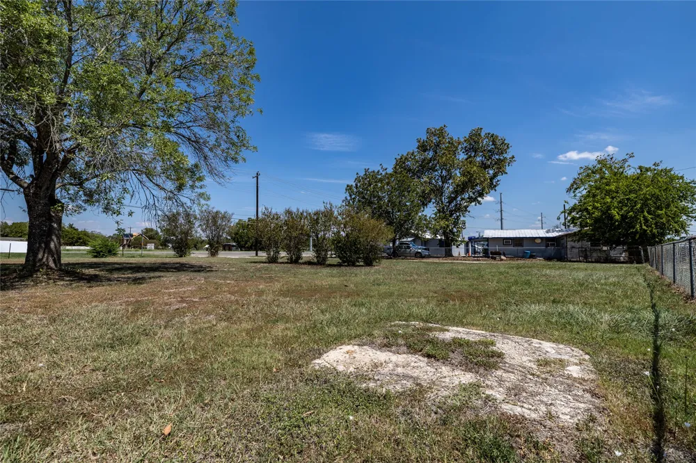 300 Blackjack Street Lockhart, TX 78644