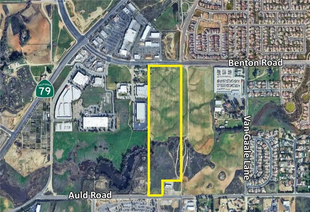 30951 Benton Road Winchester, CA 92596