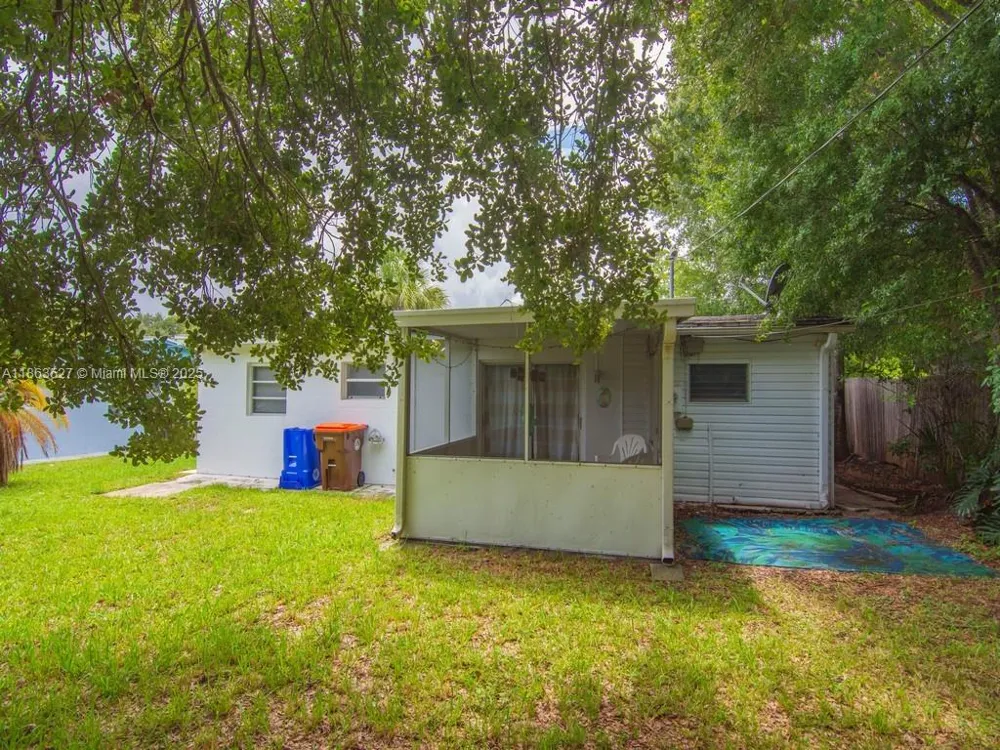 1650 5 Ave Vero Beach, FL 32960