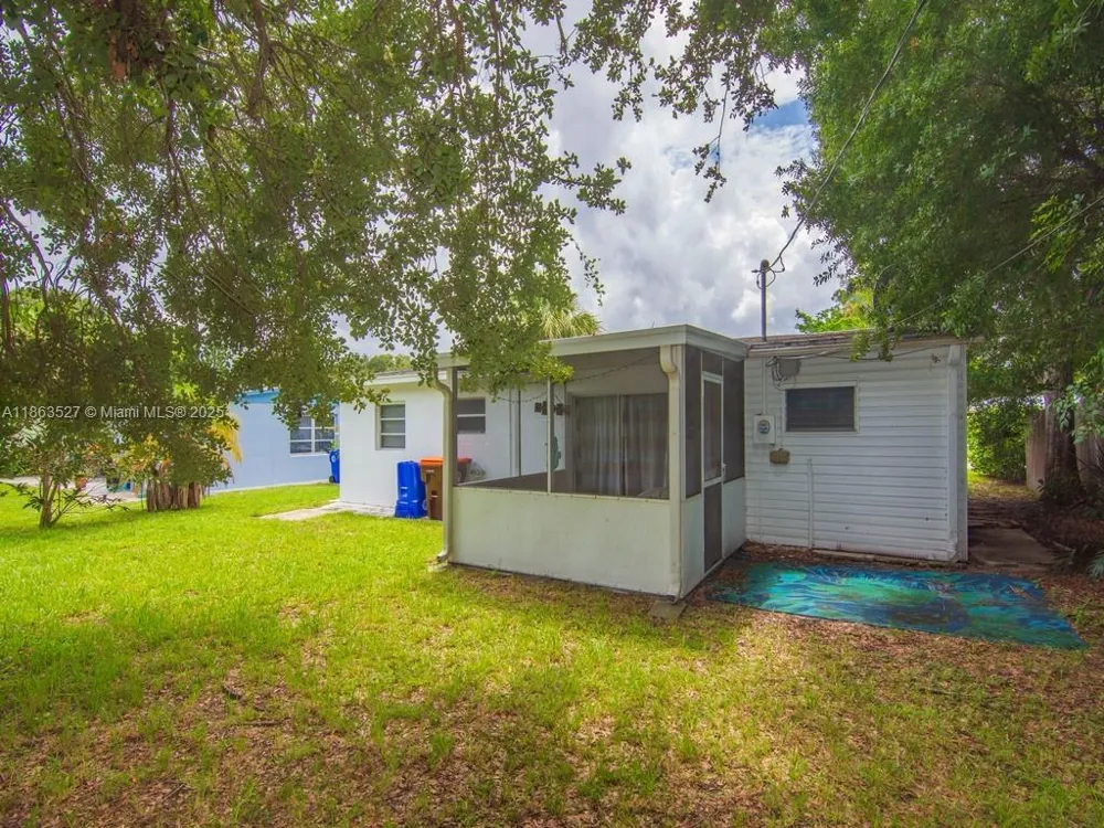 1650 5 Ave Vero Beach, FL 32960