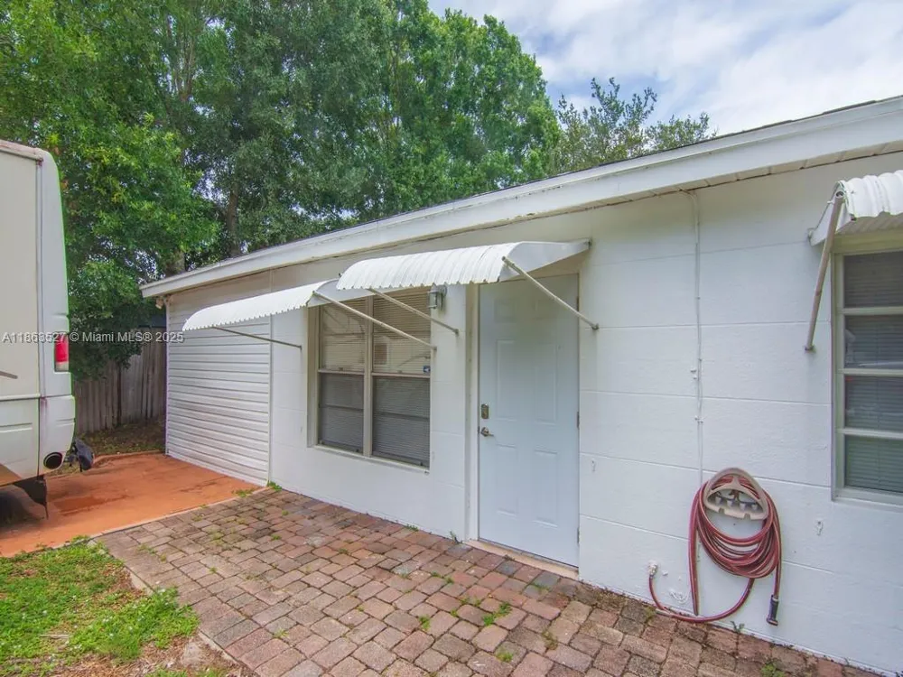 1650 5 Ave Vero Beach, FL 32960