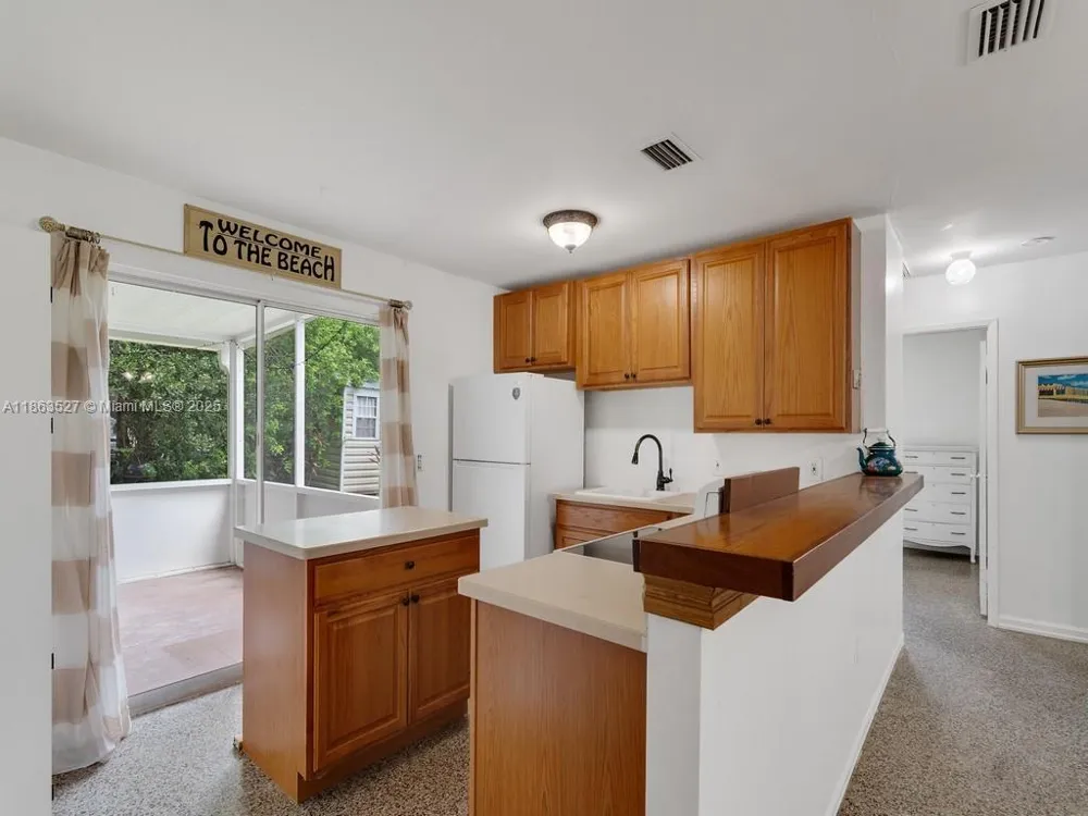 1650 5 Ave Vero Beach, FL 32960