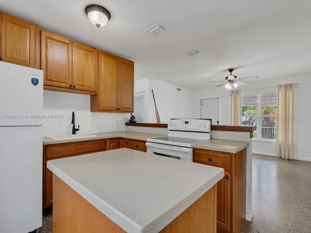 1650 5 Ave Vero Beach, FL 32960
