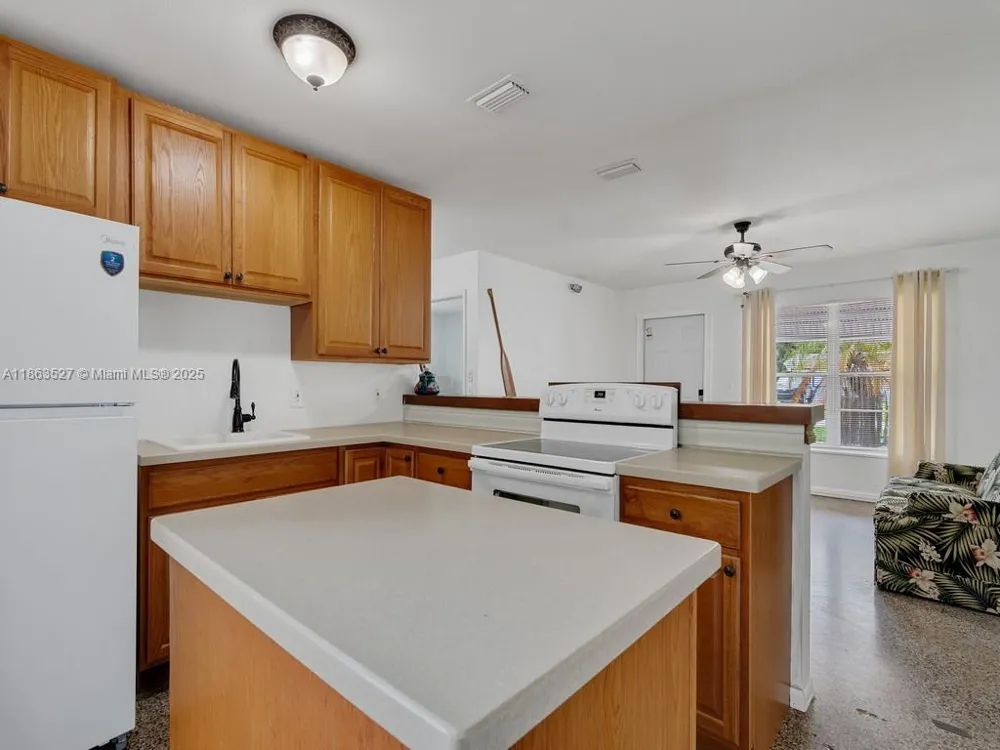 1650 5 Ave Vero Beach, FL 32960