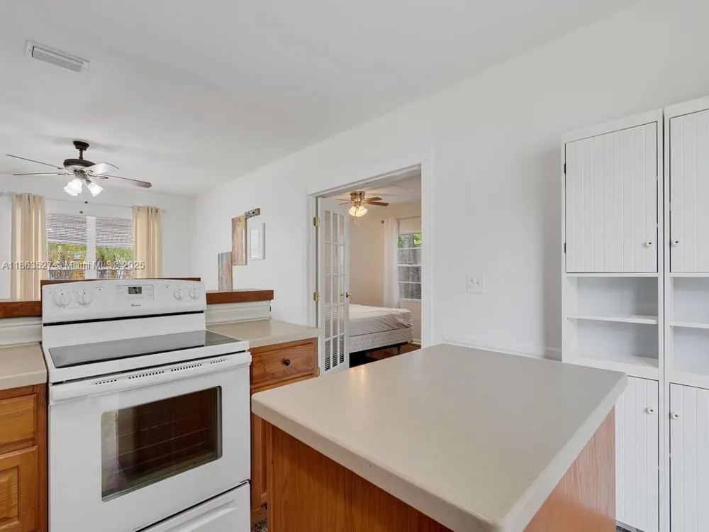 1650 5 Ave Vero Beach, FL 32960